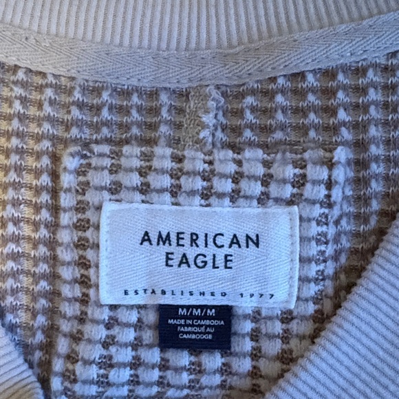 American Eagle Outfitters Cream V-Neck Sweater - Picture 2 of 3